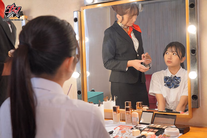 siroto-msglol.com ぷるつやリップと舌が溶け合うねっとりレズキスで長身美人BAにレズ堕ちする華奢美少女 北岡果林 木下ひまり No1