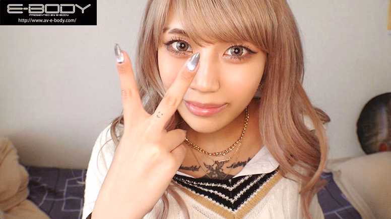 siroto-msglol.com 痴女られるなら美少女よりギャルが良い！クラブで逆ナンしてきたタトゥースリム巨乳 ノリでAVデビュー 鳳カレン No5