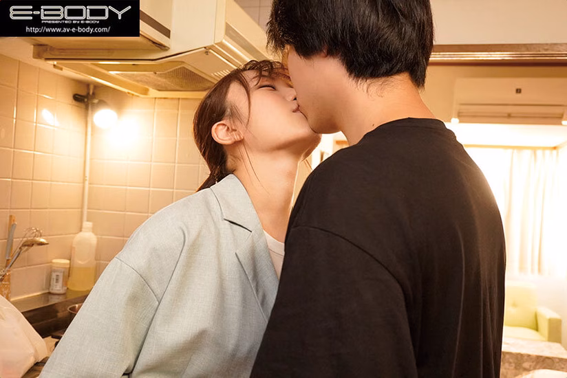 siroto-msglol.com 初めて出来た彼女を脱がしたら… 着衣から想像できない物凄いスリム美巨乳 大興奮の僕は性欲尽きるまでハメまくった 佐藤しお No4